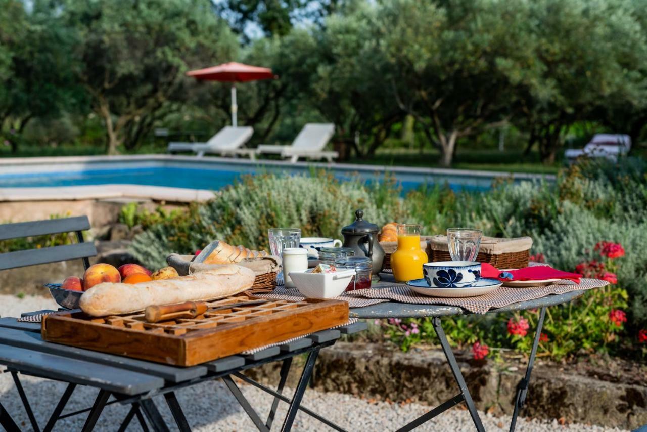 Mas De L'Arrivette Bed & Breakfast Saint-Geniès-de-Comolas Dış mekan fotoğraf